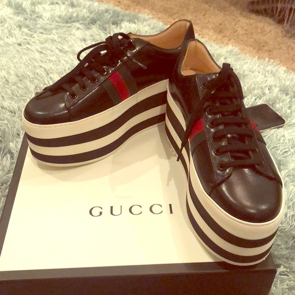 *^* very rare^^^ runway GUCCI shoes - Picture 2 of 12